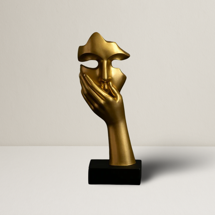 Minimalistisch sculptuur met gezichtsvorm