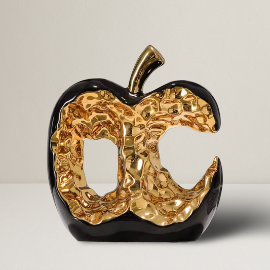 Modern woondecoratiebeeld – Golden Bite in keramiek